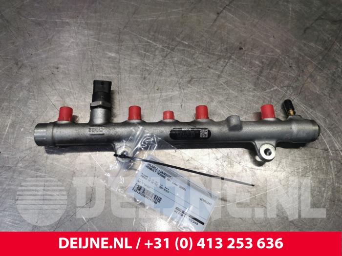 Usagé Système d'injection Renault Megane Prix € 25,00 Règlement à la marge proposé par van Deijne Onderdelen Uden B.V.