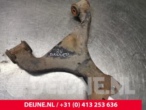 Used Front lower wishbone, right Mercedes Vito (639.6) 2.2 111 CDI 16V Price € 60,50 Inclusive VAT offered by van Deijne Onderdelen Uden B.V.