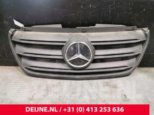 Gebrauchte Grill Mercedes eSprinter 3,5t (907.6/910.6) eSprinter Preis auf Anfrage angeboten von van Deijne Onderdelen Uden B.V.