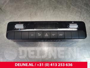 Używane Panel sterowania nagrzewnicy Mercedes eSprinter 3,5t (907.6/910.6) eSprinter Cena € 121,00 Z VAT oferowane przez van Deijne Onderdelen Uden B.V.