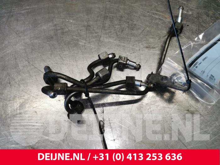 Usagé Conduit (divers) Iveco New Daily IV 50C18 Prix € 60,50 Prix TTC proposé par van Deijne Onderdelen Uden B.V.