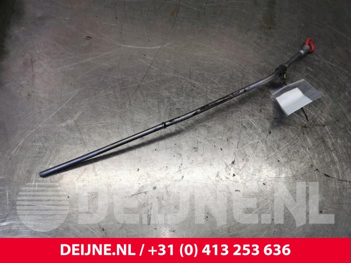 Gebrauchte Ölmessstab Mercedes Vito Preis € 18,15 Mit Mehrwertsteuer angeboten von van Deijne Onderdelen Uden B.V.