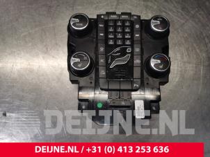 Used Heater control panel Volvo V40 (MV) 2.0 D2 16V Price € 150,00 Margin scheme offered by van Deijne Onderdelen Uden B.V.