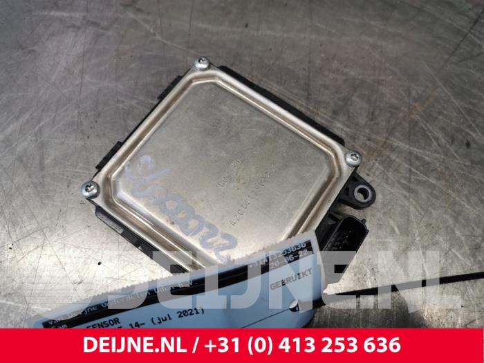 Begagnade Radarsensor Ford Transit 2.0 TDCi 16V Eco Blue 130 Pris € 242,00 Inklusive moms erbjuds av van Deijne Onderdelen Uden B.V.