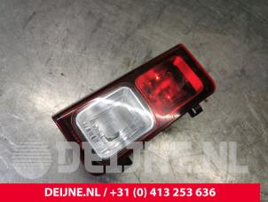 Used Rear fog light Opel Vivaro 1.6 CDTI BiTurbo 120 Price € 30,25 Inclusive VAT offered by van Deijne Onderdelen Uden B.V.