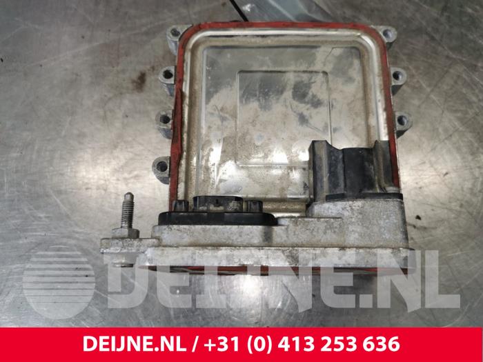 Używane Element grzewczy Mercedes eSprinter 3,5t (907.6/910.6) eSprinter 41/55 kWh Cena € 484,00 Z VAT oferowane przez van Deijne Onderdelen Uden B.V.