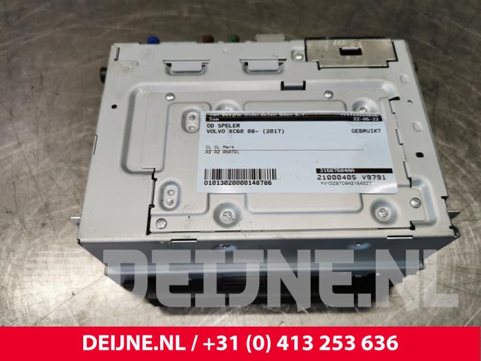 Używane Odtwarzacz CD Volvo XC60 I (DZ) 2.4 D5 20V 220 AWD Autom. Cena € 125,00 Procedura marży oferowane przez van Deijne Onderdelen Uden B.V.