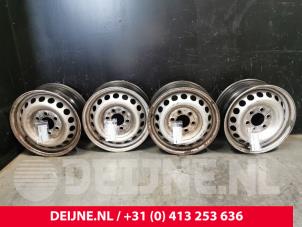 Gebrauchte Felgen Set Mercedes Sprinter 3,5t (910.0/910.1/907.1/907.2) 314 CDI 2.1 D FWD Preis € 242,00 Mit Mehrwertsteuer angeboten von van Deijne Onderdelen Uden B.V.
