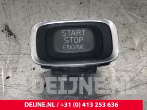 Usagé Commande start/stop Volvo XC60 I (DZ) 3.0 T6 24V AWD Prix € 10,00 Règlement à la marge proposé par van Deijne Onderdelen Uden B.V.