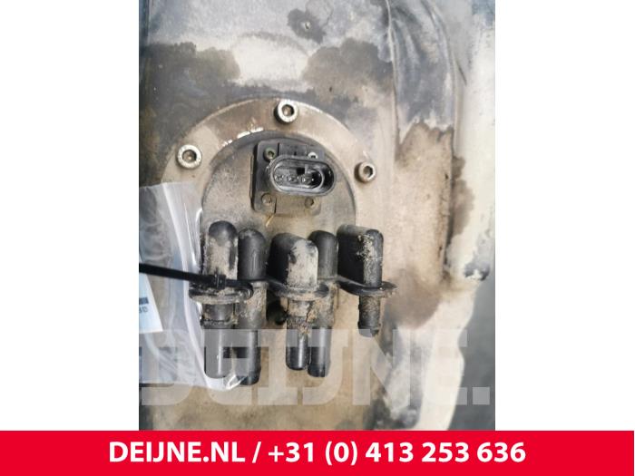 Adblue Tank from a Renault Maxity 3.0 DCI 150.35 2018