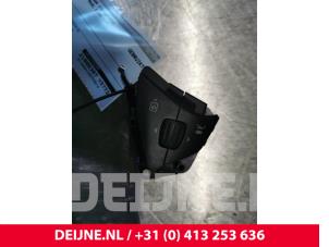 Używane Przelacznik kierownicy Tesla Model S 85 Cena € 84,70 Z VAT oferowane przez van Deijne Onderdelen Uden B.V.