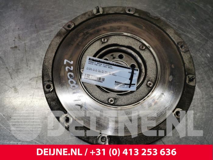 Gebrauchte Doppelte Masse Schwungrad Volvo V40 (MV) 1.6 T3 GTDi 16V Preis € 175,00 Margenregelung angeboten von van Deijne Onderdelen Uden B.V.