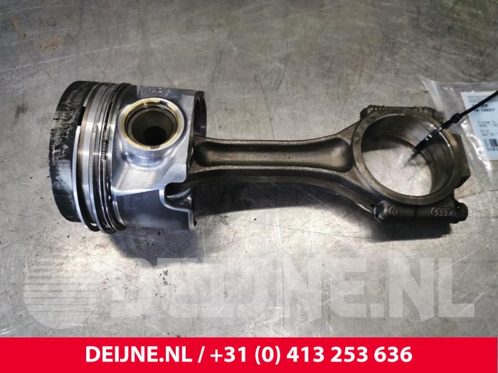 Used Piston Volkswagen Caddy III (2KA,2KH,2CA,2CH) 2.0 TDI 16V 4Motion Price € 121,00 Inclusive VAT offered by van Deijne Onderdelen Uden B.V.