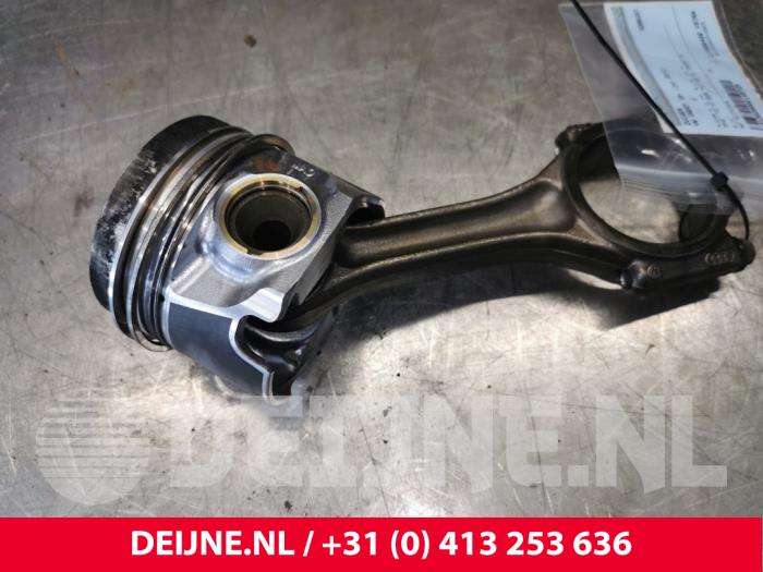 Used Piston Volkswagen Caddy III (2KA,2KH,2CA,2CH) 2.0 TDI 16V 4Motion Price € 121,00 Inclusive VAT offered by van Deijne Onderdelen Uden B.V.