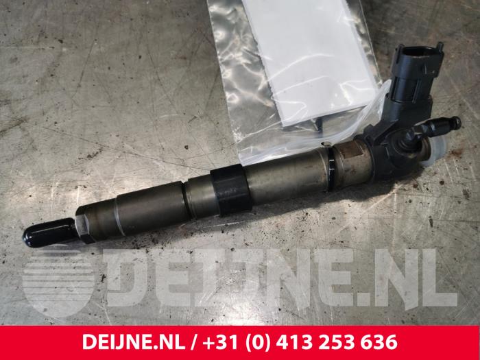 Usagé Injecteurs Peugeot 407 Prix € 100,00 Règlement à la marge proposé par van Deijne Onderdelen Uden B.V.