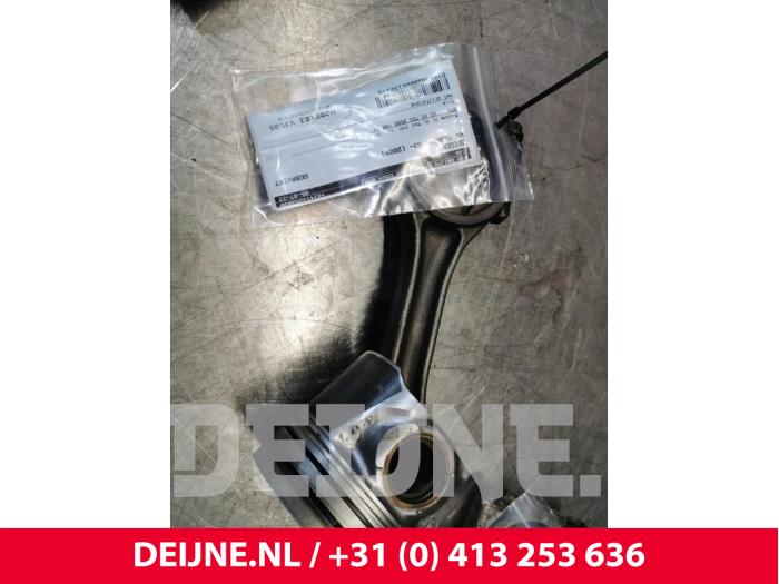 Begagnade Kolv Volkswagen Transporter T5 2.5 TDi Pris € 96,80 Inklusive moms erbjuds av van Deijne Onderdelen Uden B.V.