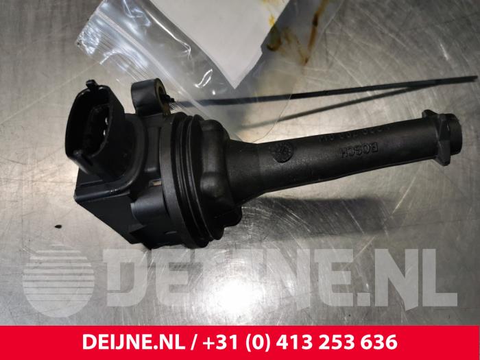 Ignition coil from a Volvo XC90 I 2.5 T 20V 2004