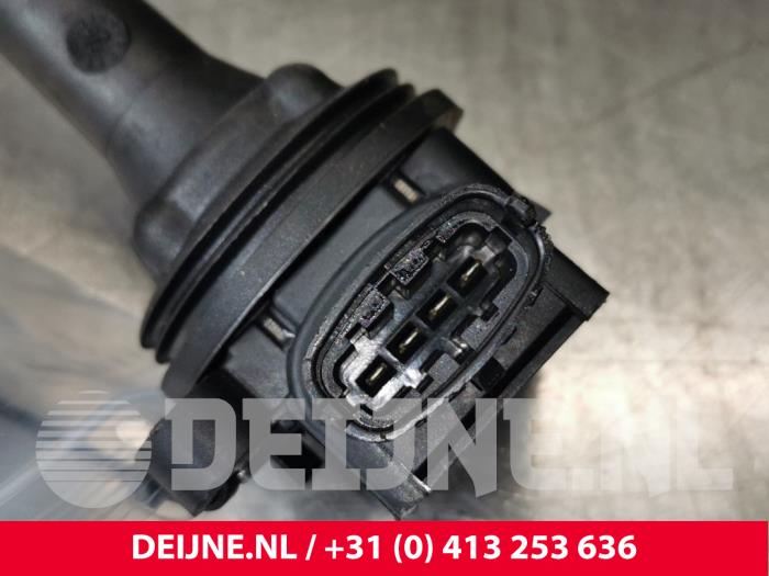 Ignition coil from a Volvo XC90 I 2.5 T 20V 2004