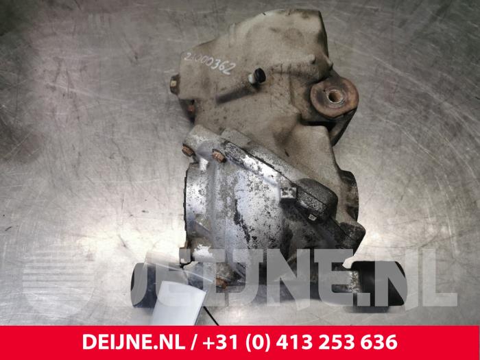 Usagé Différentiel arrière Volvo XC70 (SZ) XC70 2.5 T 20V Prix € 250,00 Règlement à la marge proposé par van Deijne Onderdelen Uden B.V.