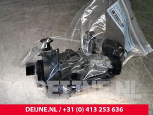 Used Ignition lock + key Volkswagen Crafter (SY) 2.0 TDI Price € 90,75 Inclusive VAT offered by van Deijne Onderdelen Uden B.V.