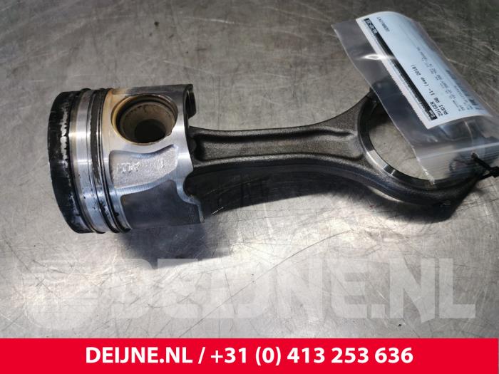 Usagé Piston Audi A6 Avant (C7) 3.0 TDI V6 24V Quattro Prix € 75,00 Règlement à la marge proposé par van Deijne Onderdelen Uden B.V.
