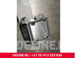 Used Airbag Module Volkswagen Crafter (SY) 2.0 TDI Price € 90,75 Inclusive VAT offered by van Deijne Onderdelen Uden B.V.