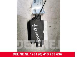 Used PDC Module Volkswagen Crafter (SY) 2.0 TDI Price € 60,50 Inclusive VAT offered by van Deijne Onderdelen Uden B.V.