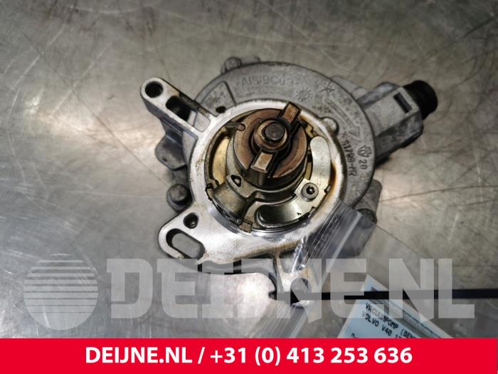 Gebrauchte Vakuumpumpe (Benzin) Volvo V40 (MV) 1.6 T2 GTDi 16V Preis € 50,00 Margenregelung angeboten von van Deijne Onderdelen Uden B.V.