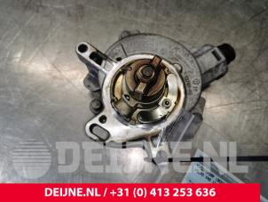 Used Vacuum pump (petrol) Volvo V40 (MV) 1.6 T2 GTDi 16V Price € 50,00 Margin scheme offered by van Deijne Onderdelen Uden B.V.