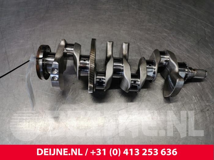 Crankshaft from a Volvo V90 II (PW) 2.0 D3 16V AWD 2017