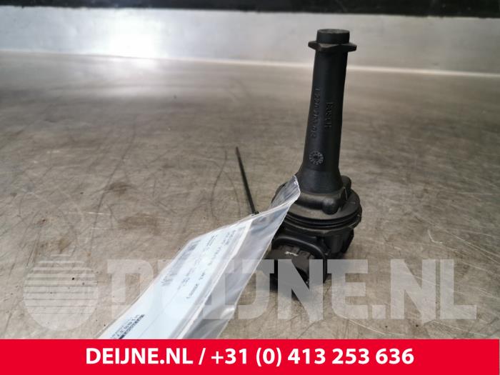 Usagé Bobine Volvo V70 (GW/LW/LZ) 2.4 XC LPT 4x4 20V Prix € 20,00 Règlement à la marge proposé par van Deijne Onderdelen Uden B.V.
