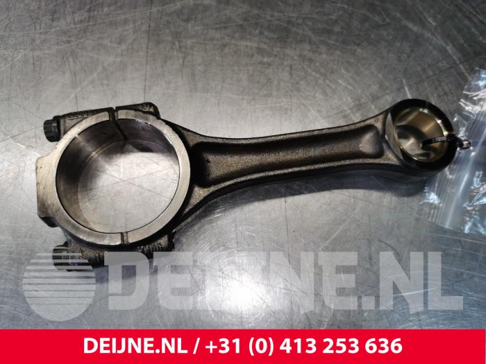 Usagé Bielle Volkswagen Crafter 2.0 TDI 16V Prix € 84,70 Prix TTC proposé par van Deijne Onderdelen Uden B.V.