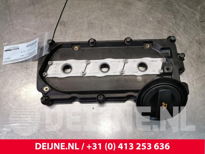 Gebrauchte Ventildeckel Porsche Cayenne II (92A) 3.0 D V6 24V Preis € 30,00 Margenregelung angeboten von van Deijne Onderdelen Uden B.V.