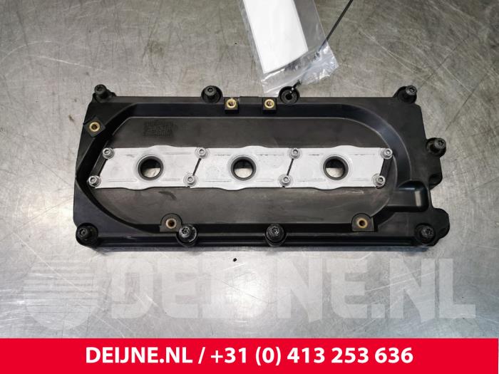 Gebrauchte Ventildeckel Porsche Cayenne II (92A) 3.0 D V6 24V Preis € 30,00 Margenregelung angeboten von van Deijne Onderdelen Uden B.V.