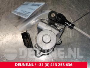 Used Vortex valve motor Porsche Cayenne II (92A) 3.0 D V6 24V Price € 75,00 Margin scheme offered by van Deijne Onderdelen Uden B.V.
