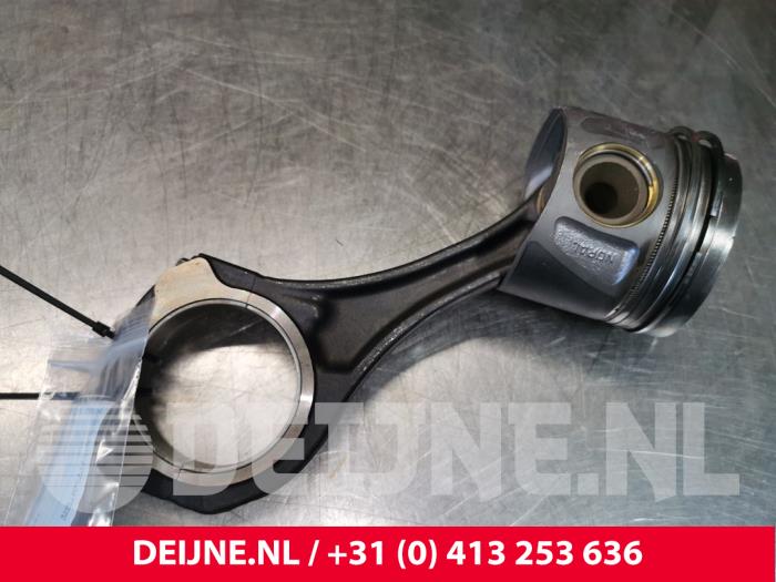 Usados Pistón Mercedes ML III (166) 3.0 ML-350 BlueTEC V6 24V 4-Matic Precio € 181,50 IVA incluido ofrecido por van Deijne Onderdelen Uden B.V.