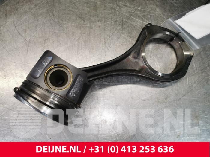 Usados Pistón Mercedes ML III (166) 3.0 ML-350 BlueTEC V6 24V 4-Matic Precio € 181,50 IVA incluido ofrecido por van Deijne Onderdelen Uden B.V.