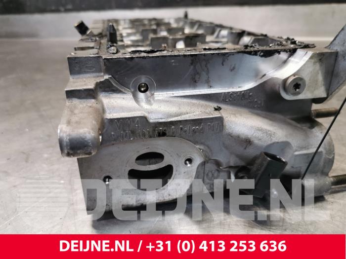 Cylinder head from a Volkswagen Caddy IV 2.0 TDI 102 2018