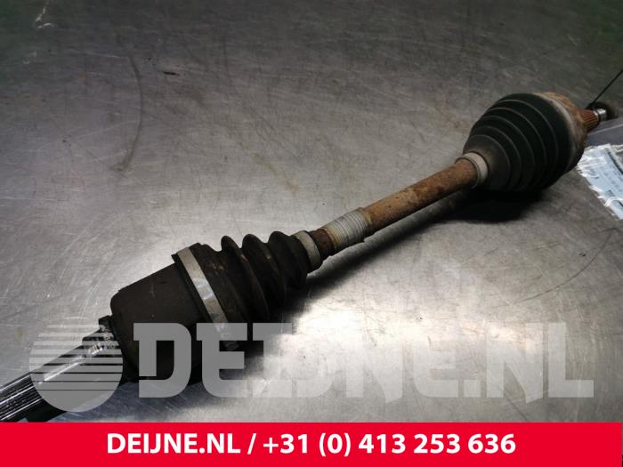Front drive shaft, left Opel Vivaro 2.0 CDTI 8200452269 C022598 PF6010