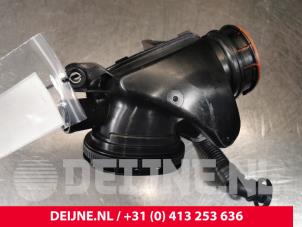 Used Turbo pipe Mercedes E (W213) E-220d 2.0 Turbo 16V Price € 45,00 Margin scheme offered by van Deijne Onderdelen Uden B.V.