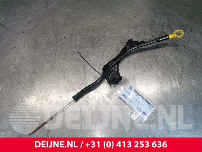 Gebrauchte Ölmessstab Volvo S60 II (FS) 1.6 DRIVe,D2 Preis € 25,00 Margenregelung angeboten von van Deijne Onderdelen Uden B.V.