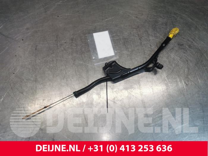 Oil dipstick from a Volvo S60 II (FS) 1.6 DRIVe,D2 2014