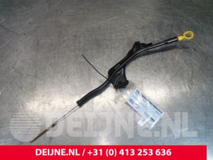 Used Oil dipstick Volvo S60 II (FS) 1.6 DRIVe,D2 Price € 25,00 Margin scheme offered by van Deijne Onderdelen Uden B.V.