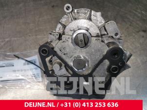 Używane Pompa prózniowa (Diesel) Fiat Ducato (250) 3.0 D 160 Multijet Power Cena € 90,75 Z VAT oferowane przez van Deijne Onderdelen Uden B.V.