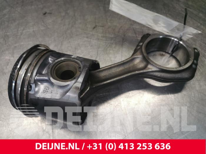Usados Pistón Fiat Ducato (250) 3.0 D 160 Multijet Power Precio € 96,80 IVA incluido ofrecido por van Deijne Onderdelen Uden B.V.