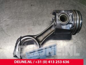 Piston d'un Fiat Ducato (250) 3.0 D 160 Multijet Power 2008