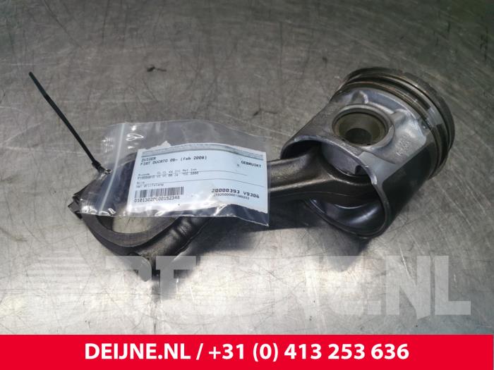 Usados Pistón Fiat Ducato (250) 3.0 D 160 Multijet Power Precio € 96,80 IVA incluido ofrecido por van Deijne Onderdelen Uden B.V.