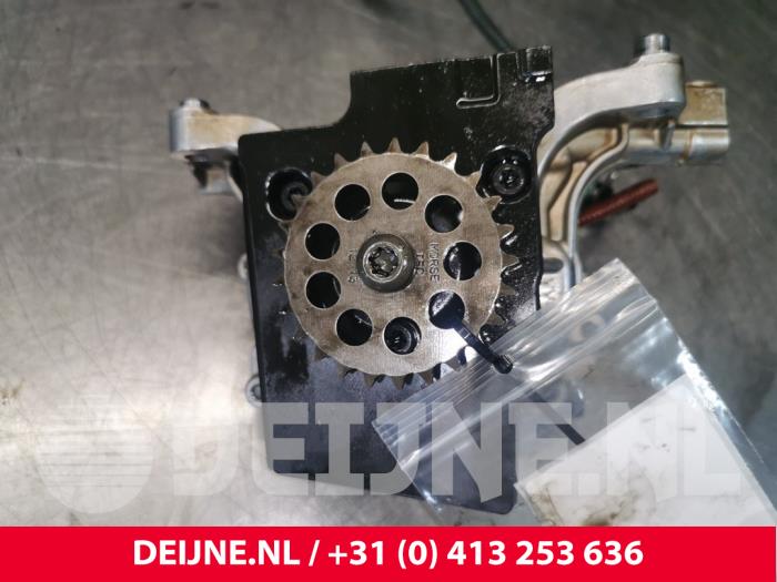Oil pump Volvo XC60 I 2.0 D4 16V - 31401488AA D4204T14