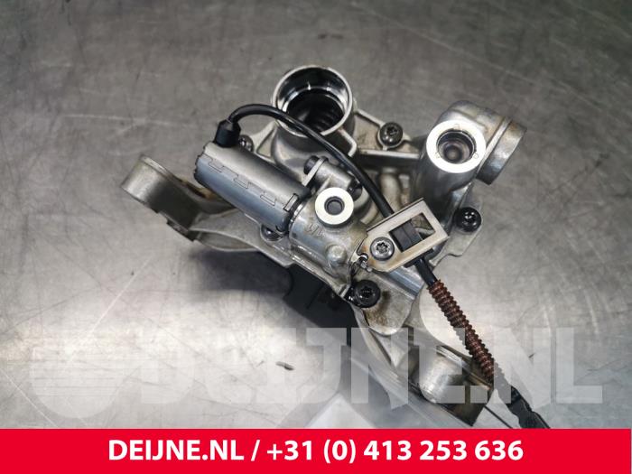 Pompe à huile d'un Volvo S80 (AR/AS) 2.0 D4 16V 2015
