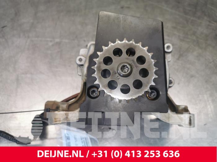 Gebrauchte Ölpumpe Volvo S80 (AR/AS) 2.0 D4 16V Preis € 100,00 Margenregelung angeboten von van Deijne Onderdelen Uden B.V.